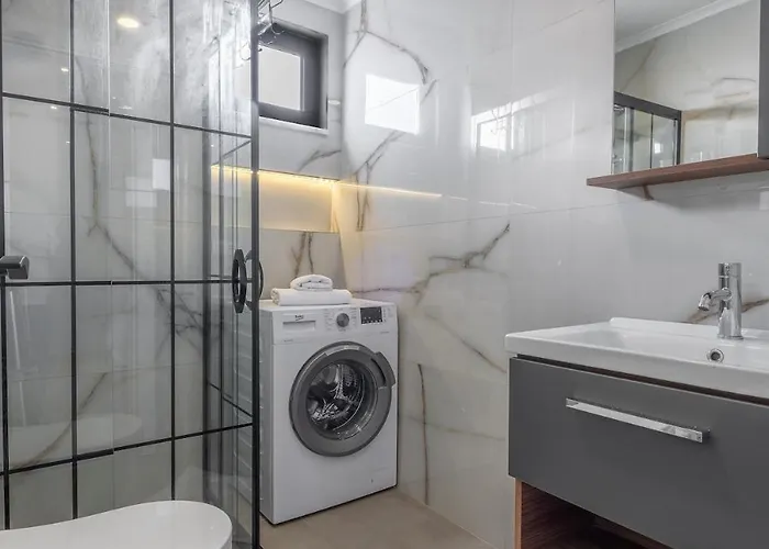 Duplex In The Heart Of Cleopatra, 200m To The * ألانيا