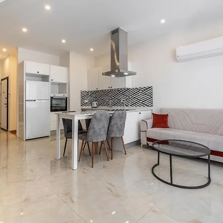 شقة Duplex In The Heart Of Cleopatra, 200m To The *